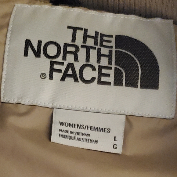 North Face Puffer Vest - Picture 3 of 13